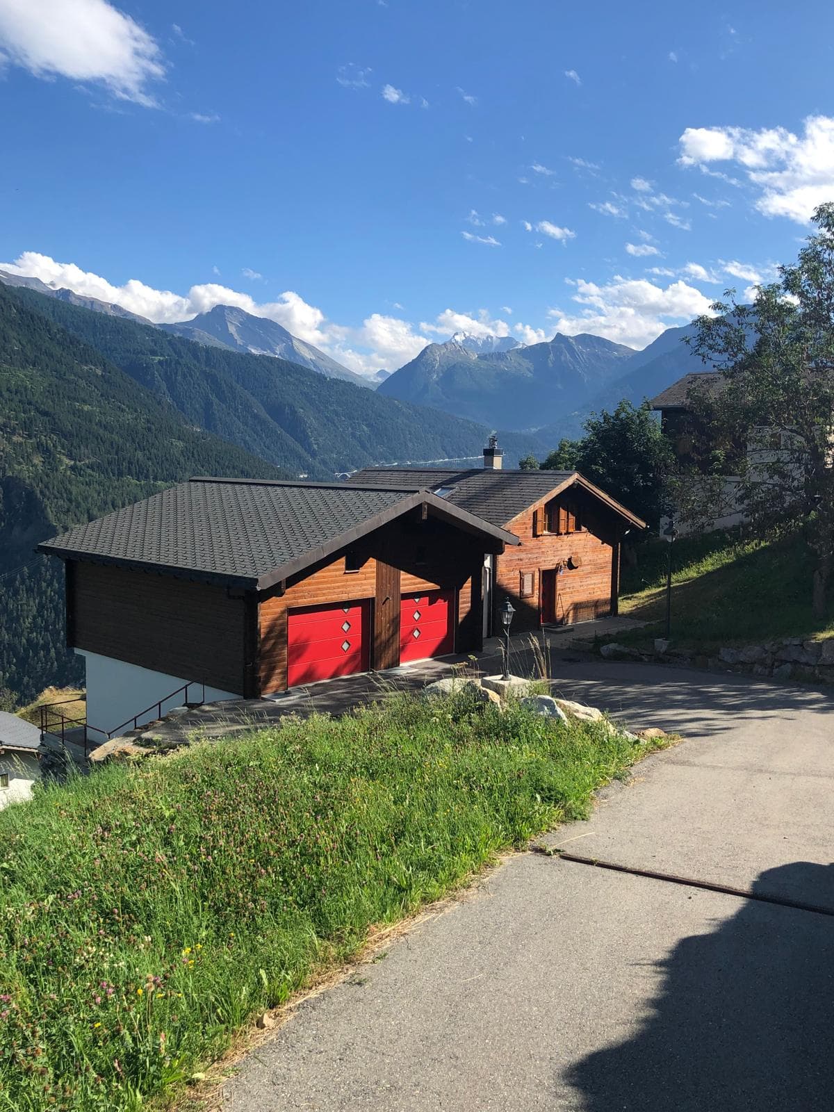 Chalet mit Bergpanorama