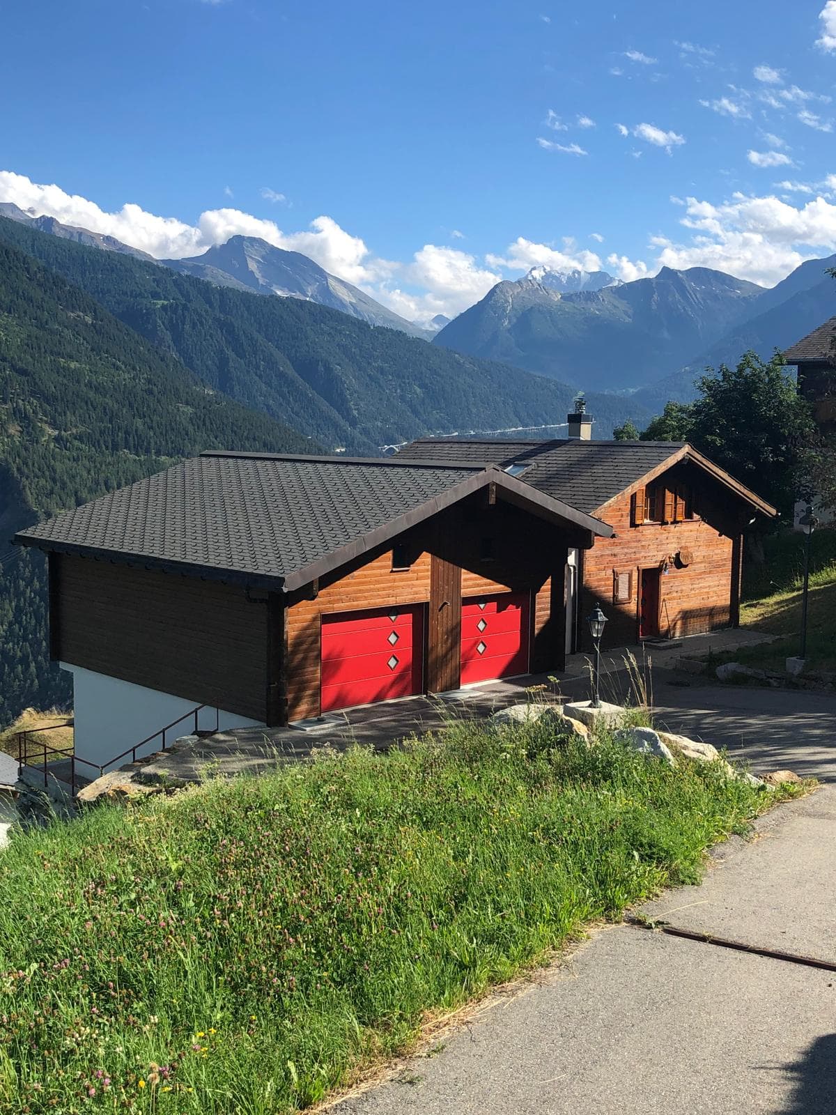 Gipfelglanz Aussenansicht Sommer